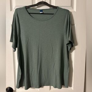 Old Navy Luxe Ribbed Top in Light Green